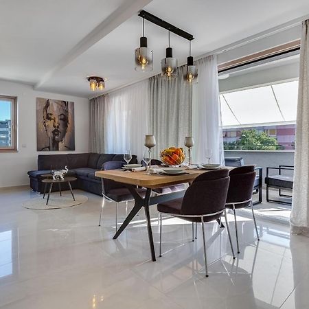 Diamond Two Bedroom Apartment Zara Esterno foto