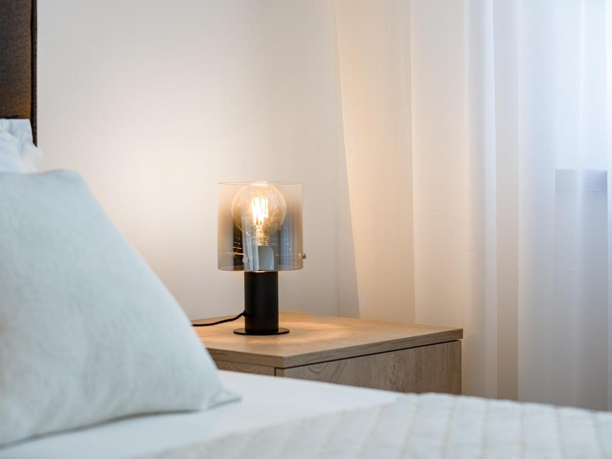 Diamond Two Bedroom Apartment Zara Esterno foto